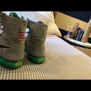 Kobe 10 Elite High top shoes